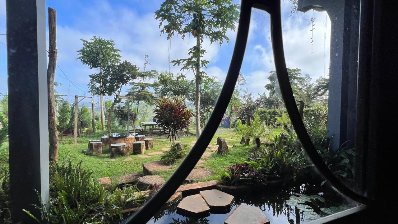 Villa MeGarden Daknong Gia Nghĩa Exterior foto